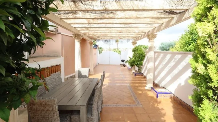 Сasa de 5 dormitorios en Ciudad Quesada, Spain No. 1402 № 2