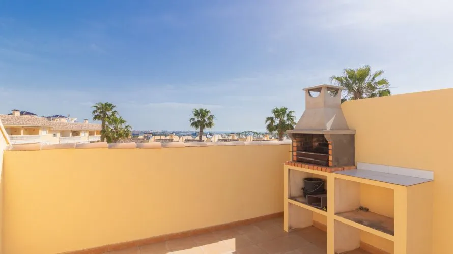 Сasa de 76m² en Alicante, Spain No. 1107 № 1