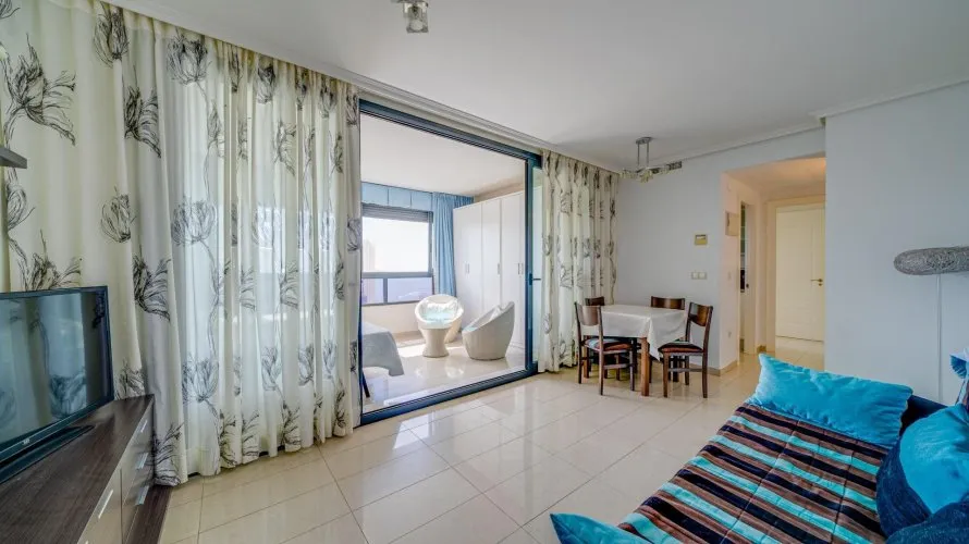 Apartamento de 1 dormitorio en Benidorm, Spain No. 410 № 3