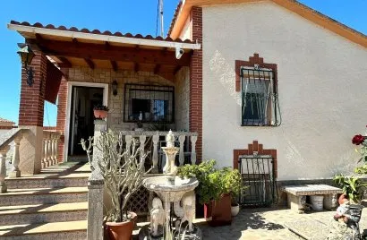 Apartamento de 4 dormitorios en La Nucia, Spain No. 1342
