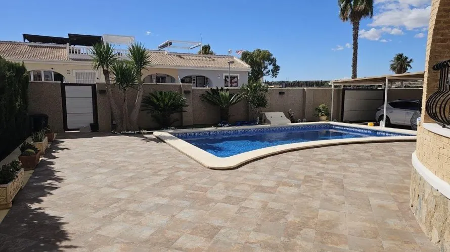 Villa de 3 dormitorios en Benijófar, Spain No. 241 № 21