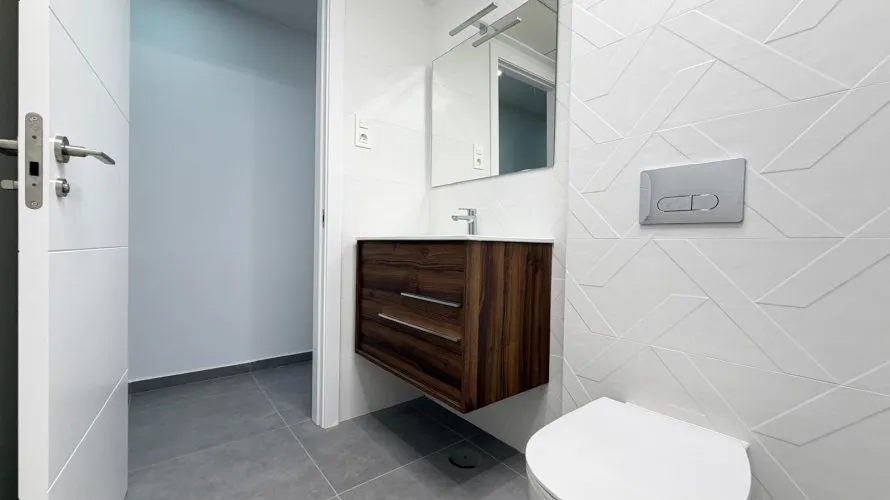 Apartamento de 3 dormitorios en Torrevieja, Spain No. 232 № 13