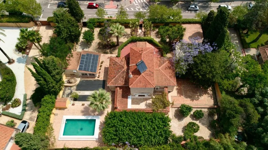 Apartamento de 6 dormitorios en Alicante, Spain No. 748 № 2