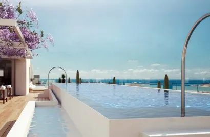 Apartamento de 4 dormitorios en Alicante, Spain No. 374