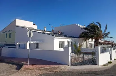 Apartamento de 3 dormitorios en Rojales, Spain No. 981