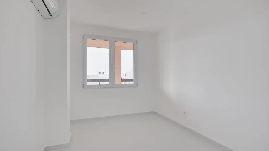 Apartamento de 3 dormitorios en Torrevieja, Spain No. 903 № 22