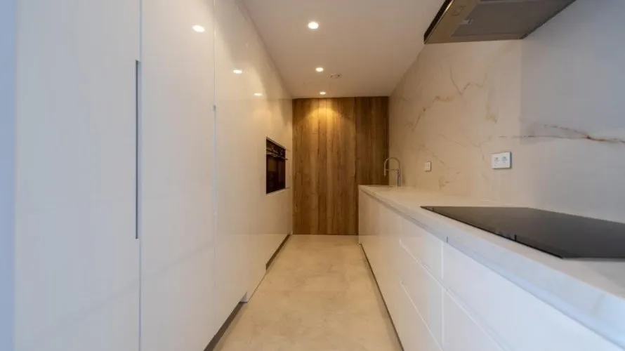 Apartamento de 4 dormitorios en Benidorm, Spain No. 339 № 16