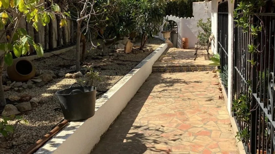 Villa de 4 dormitorios en Albir, Spain No. 586 № 19