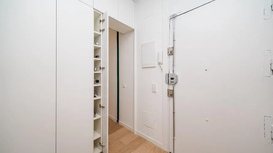 Apartamento de 4 dormitorios en Madrid, Spain No. 1422 № 19