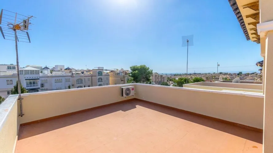 Сasa de 105m² en Campoamor, Spain No. 957 № 10