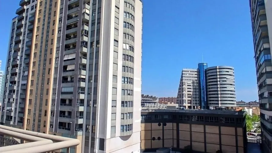 Ático de 3 dormitorios en Valencia, Spain No. 798 № 1