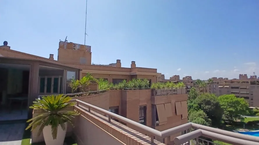 Ático de 3 dormitorios en Valencia, Spain No. 798 № 13