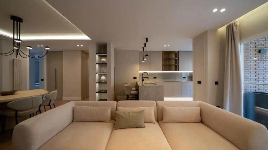 Apartamento de 3 dormitorios en Madrid, Spain No. 1027 № 3