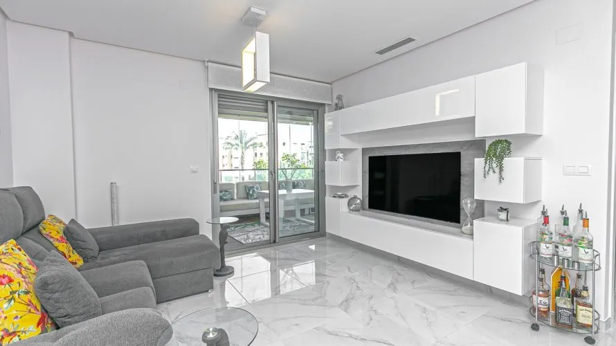 Apartamento de 82m² en Alicante, Spain No. 893 № 6