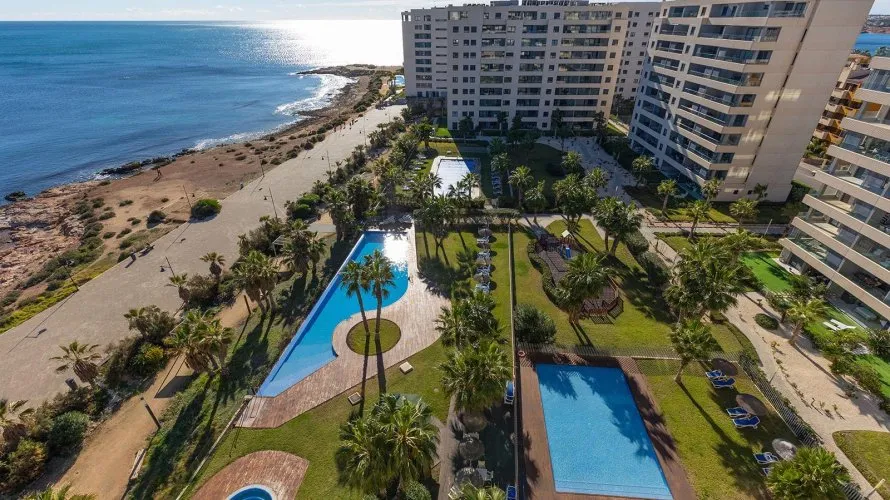 Ático de 3 dormitorios en Torrevieja, Spain No. 1020 № 15