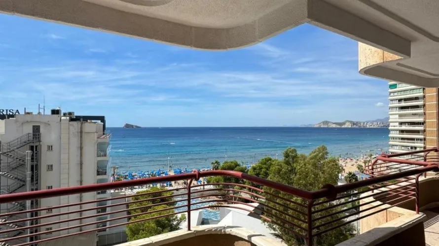 Apartamento de 2 dormitorios en Benidorm, Spain No. 840 № 15