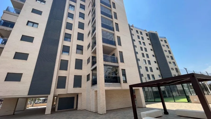 Apartamento de 2 dormitorios en Alicante, Spain No. 92 № 4