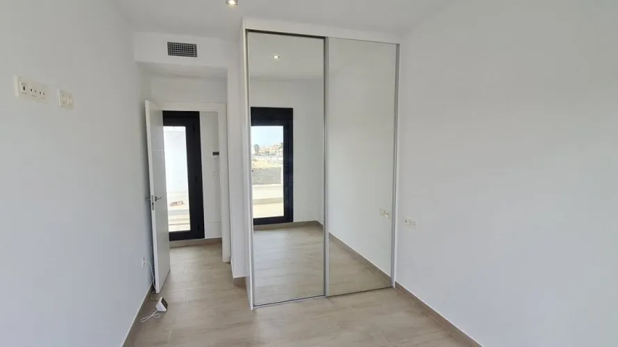 Villa de 3 dormitorios en Los Dolses, Spain No. 322 № 7