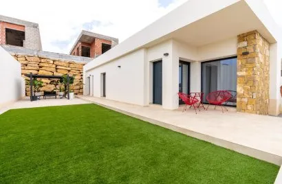 Villa de 2 dormitorios en Finestrat, Spain No. 618