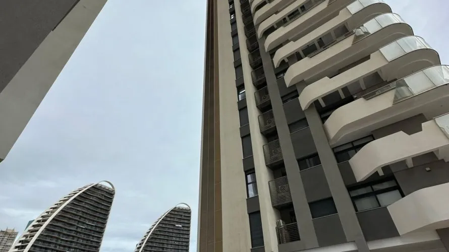 Ático de 3 dormitorios en Benidorm, Spain No. 569 № 8