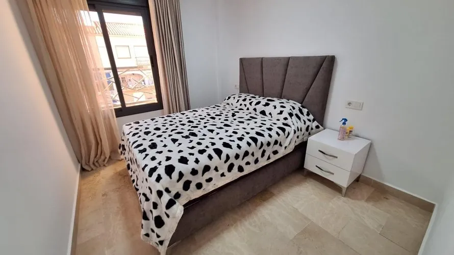 Сasa de 3 dormitorios en Torrevieja, Spain No. 940 № 22