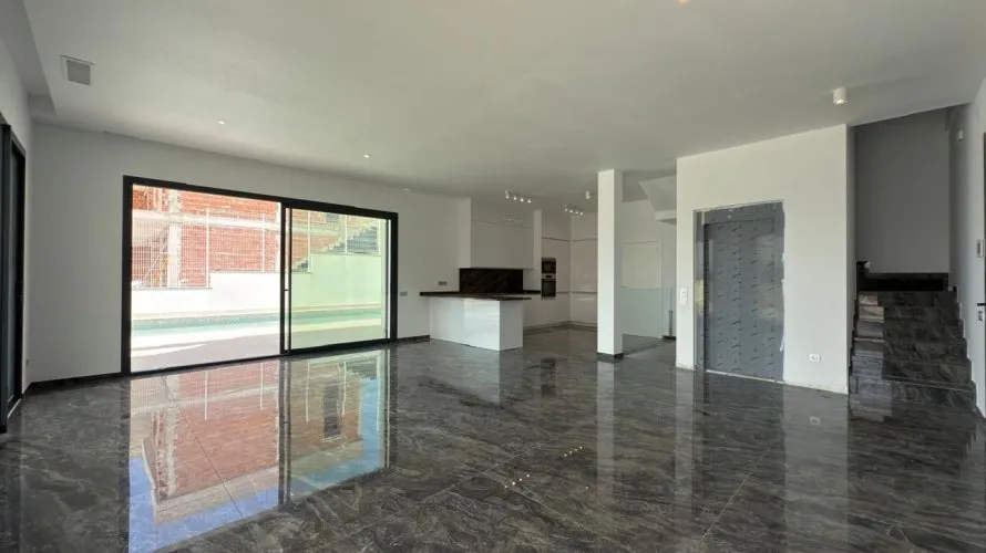 Villa de 7 dormitorios en Finestrat, Spain No. 122 № 12