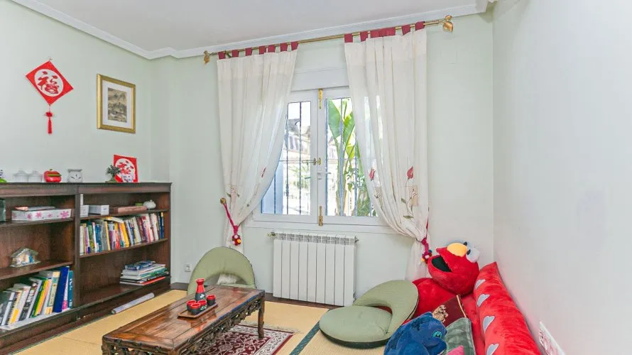 Villa de 185m² en Castilblanco de los Arroyos, Spain No. 1187