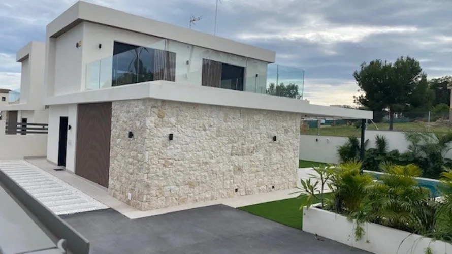 Villa de 3 dormitorios en Alicante, Spain No. 534 № 12