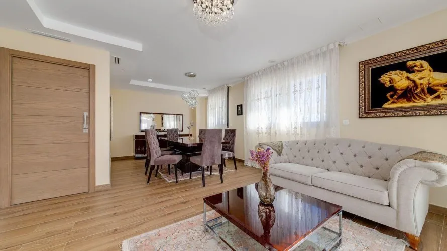 Villa de 461m² en Torrevieja, Spain No. 965 № 21