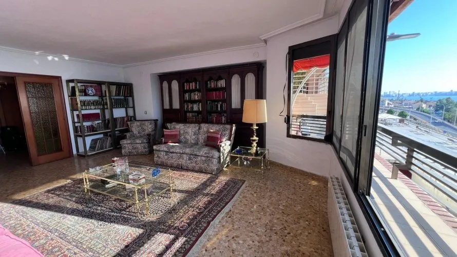 Apartamento de 1 dormitorio en Alicante, Spain No. 904 № 2
