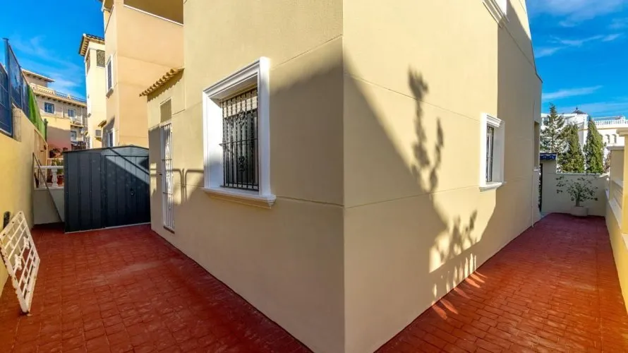 Сasa de 105m² en Campoamor, Spain No. 957 № 26