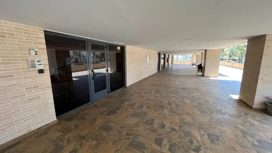 Apartamento de 2 dormitorios en Alicante, Spain No. 92 № 6
