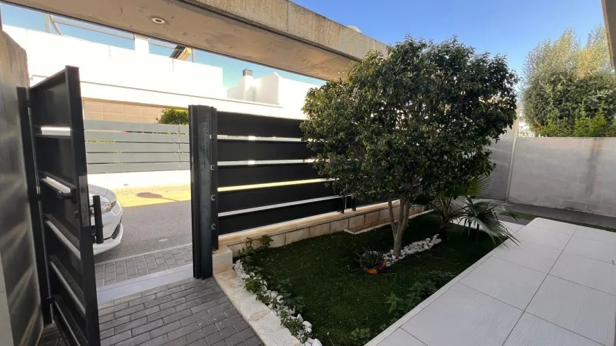 Apartamento de 3 dormitorios en La Zenia, Spain No. 1351 № 5