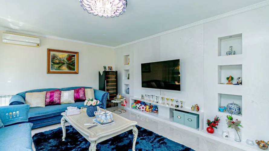 Villa de 185m² en Castilblanco de los Arroyos, Spain No. 1187 № 10