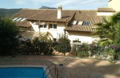 Apartamento de 4 dormitorios en Banyeres de Mariola, Spain No. 262