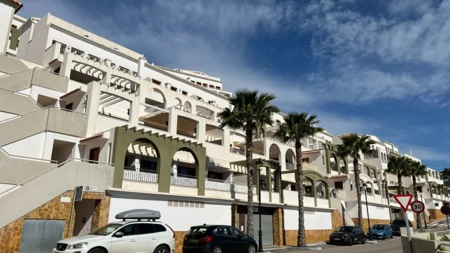 Apartamento de 3 dormitorios en Xeresa, Spain No. 350 № 1
