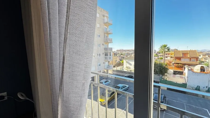 Apartamento de 3 dormitorios en Nueva Torrevieja, Spain No. 1183 № 10