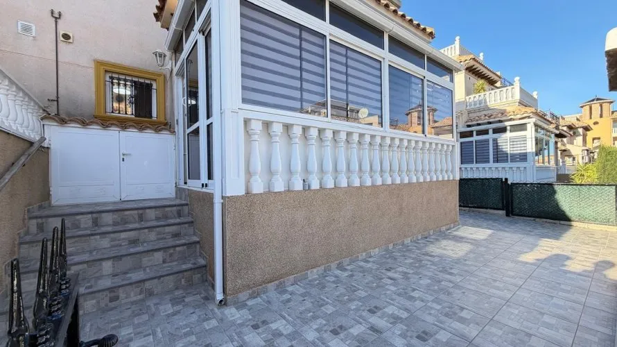 Сasa de 2 dormitorios en Campoamor, Spain No. 980 № 2