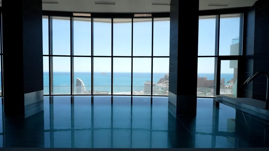 Apartamento de 2 dormitorios en Benidorm, Spain No. 1281 № 1