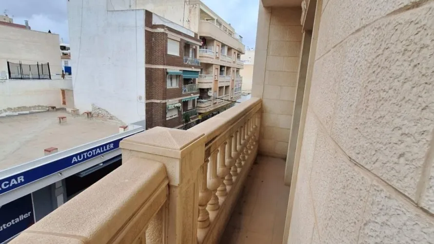 Apartamento de 3 dormitorios en Torrevieja, Spain No. 1257 № 24