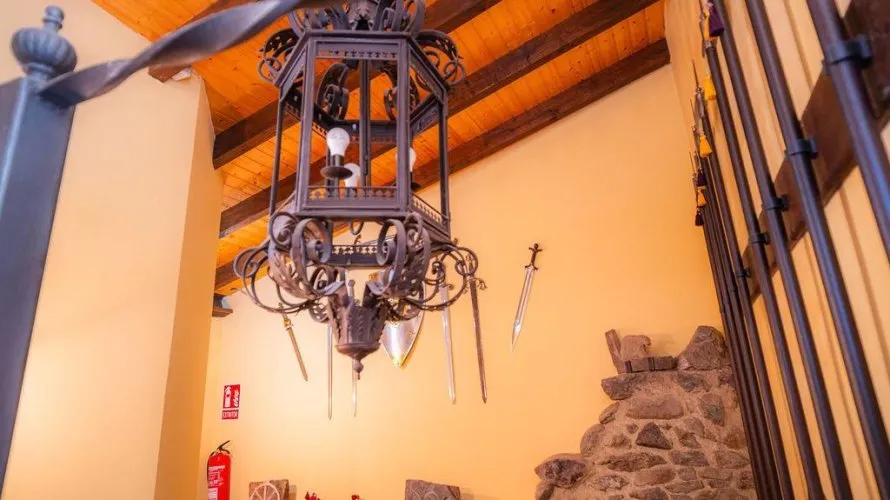 Villa de 8 dormitorios en Lena, Spain No. 1243 № 11