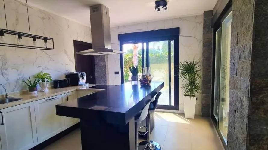 Villa de 5 dormitorios en Calpe, Spain No. 361 № 11