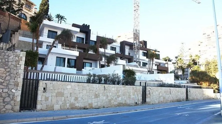 Apartamento de 4 dormitorios en Benidorm, Spain No. 339 № 9