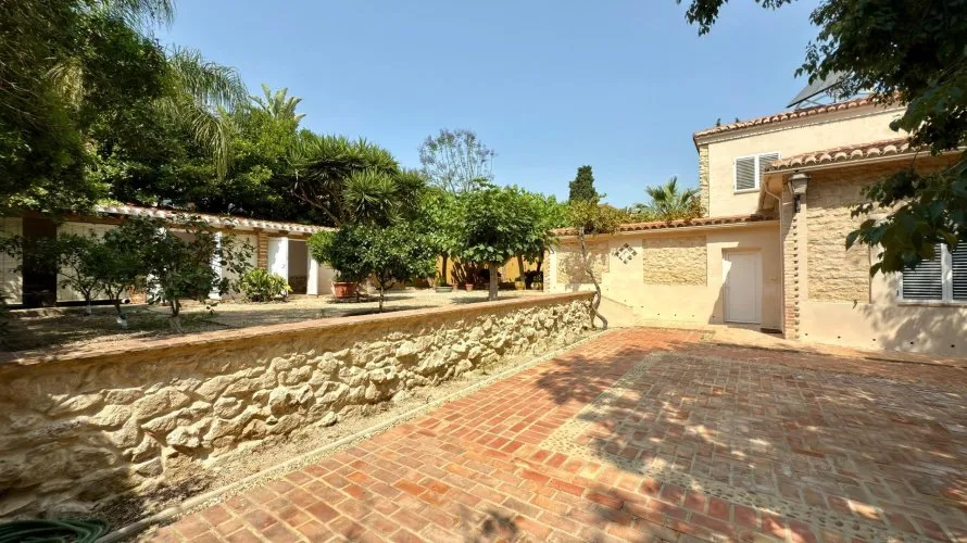 Apartamento de 6 dormitorios en Alicante, Spain No. 748 № 22