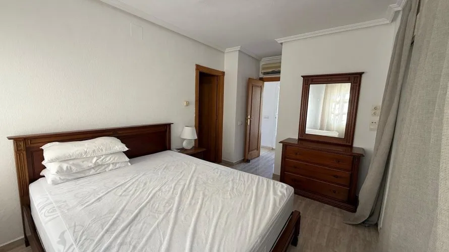 Сasa de 3 dormitorios en Torrevieja, Spain No. 1052 № 14