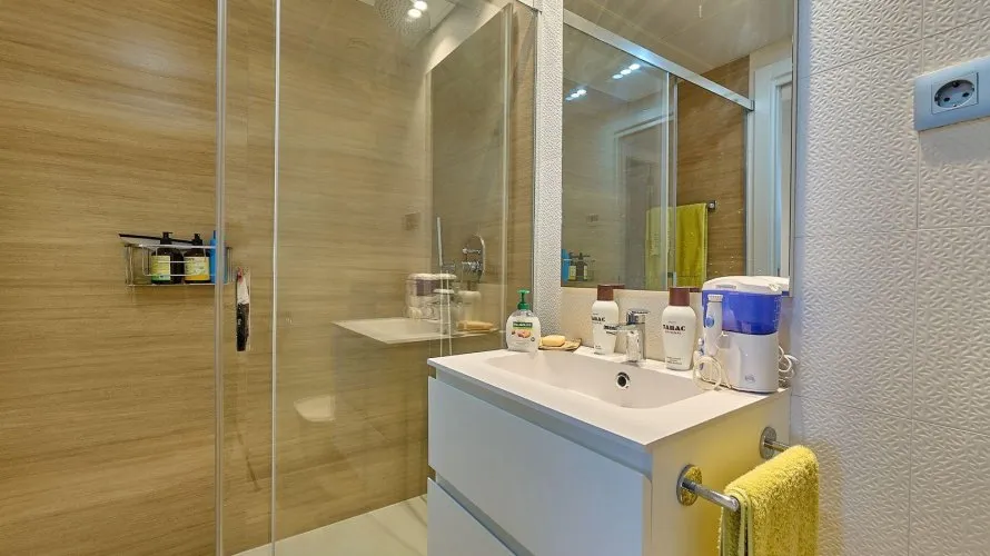 Apartamento de 3 dormitorios en Alicante, Spain No. 1230 № 18