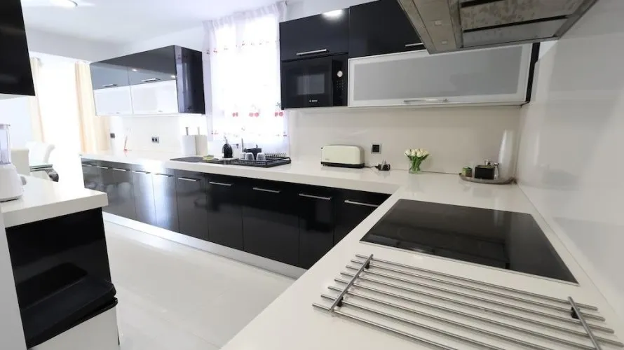 Apartamento de 4 dormitorios en Cabo Roig, Spain No. 846 № 2
