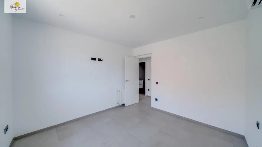 Villa de 5 dormitorios en Calpe, Spain No. 443 № 16