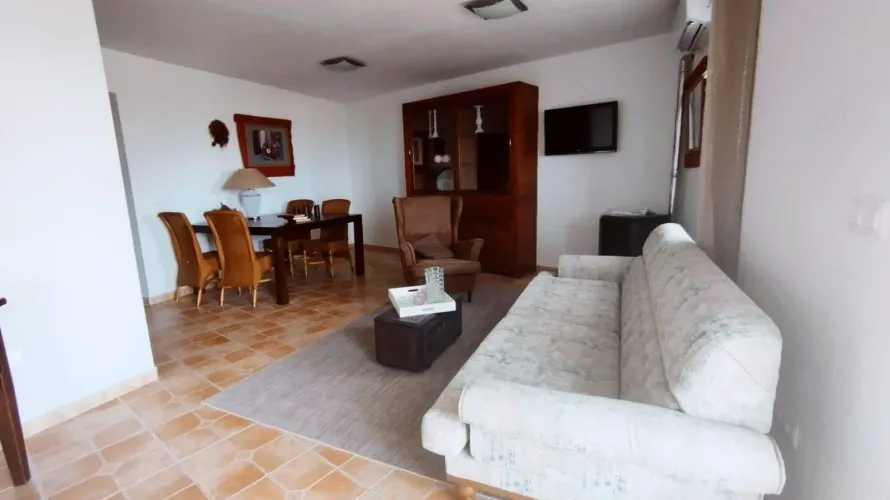 Villa de 8 dormitorios en Maryvilla, Spain No. 408 № 20