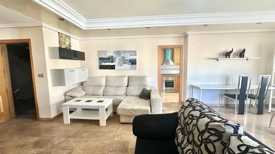 Apartamento de 4 dormitorios en Torrevieja, Spain No. 765 № 1